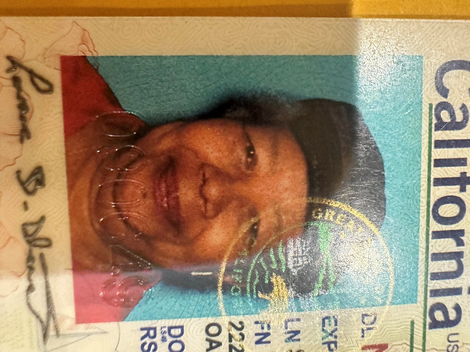 Obituario de Laverne Beatrice Stewart