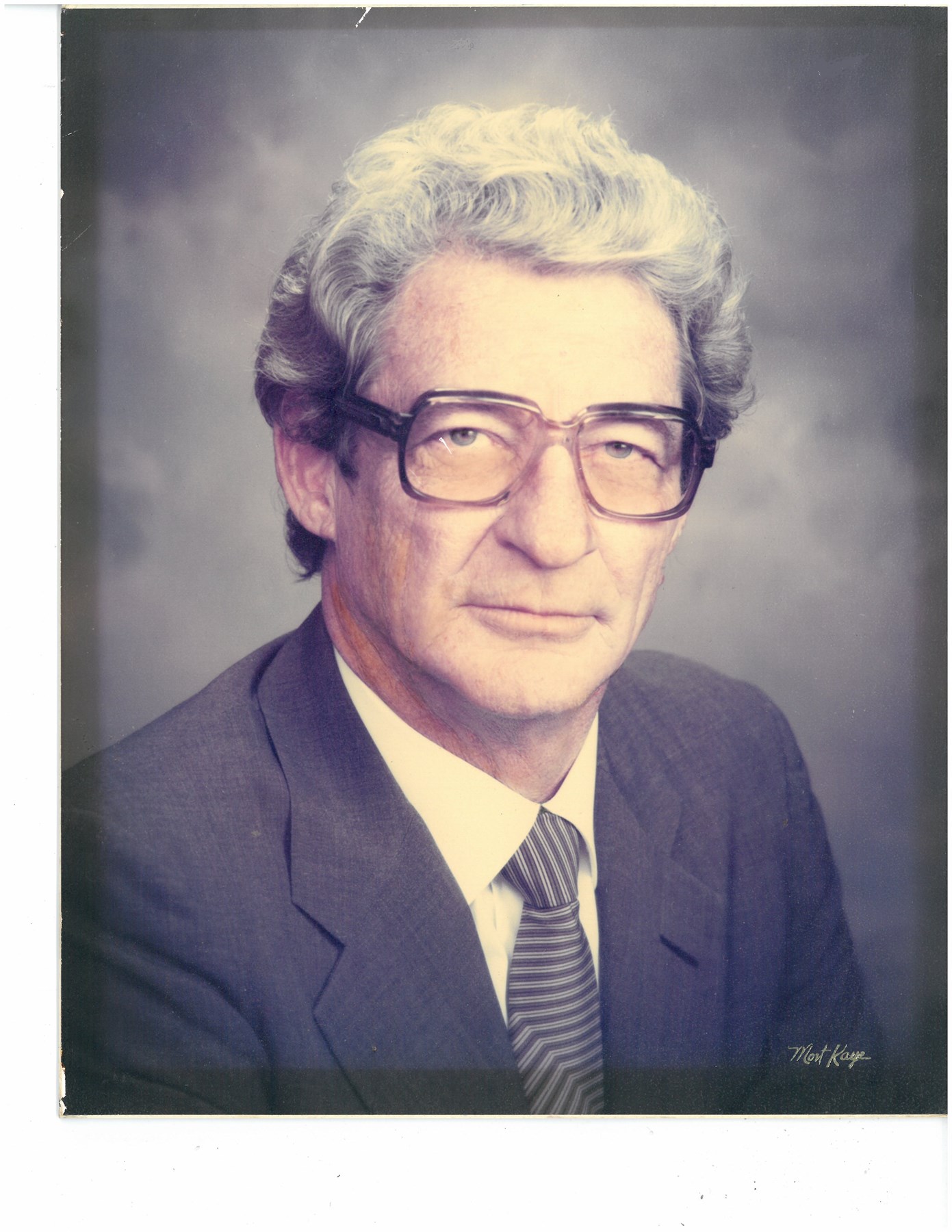 Obituary of Harry Stratton Hamilton