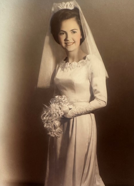Obituary of Dana Debrow Holloway