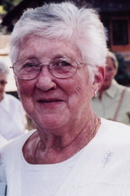 Obituary of Veronica Theresa Sayer