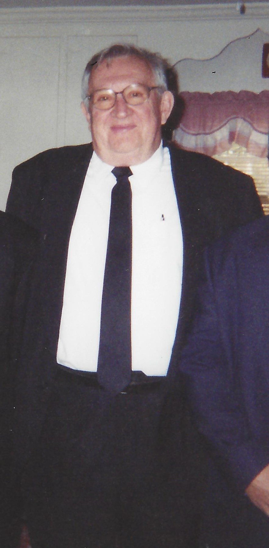 Obituary of Charles M. DuVal Jr.