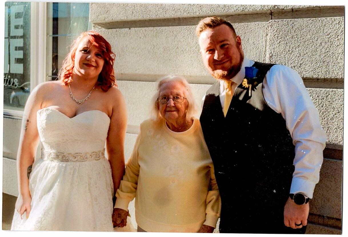 Obituary of Wilma L Reynolds