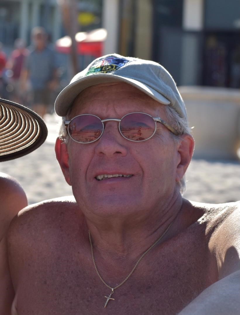 Obituario de Wayne Lewis Holmes