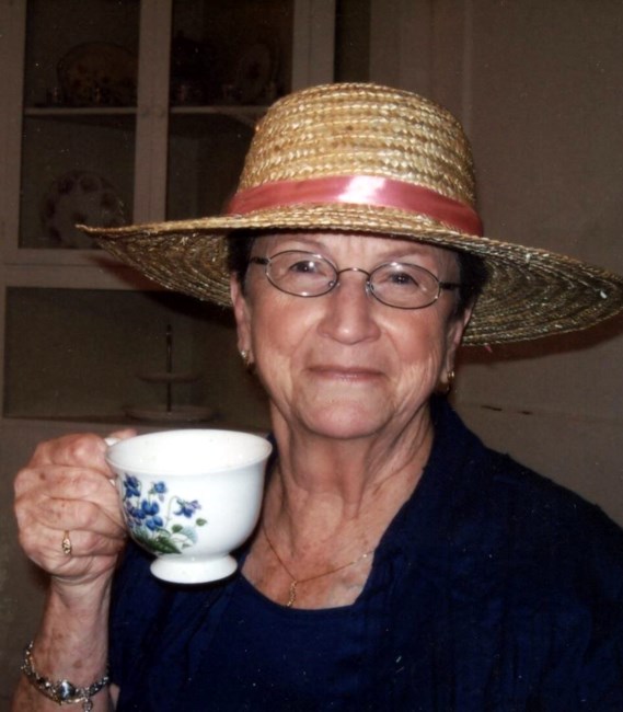 Obituary of Regina " Jean" Hube