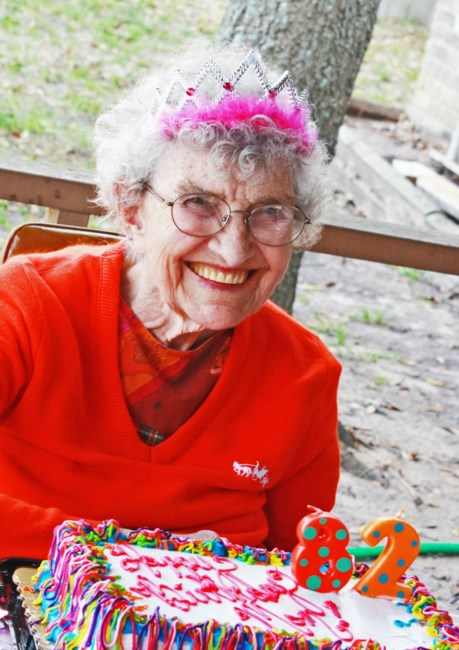 Obituary of Dorothy L Scroggins