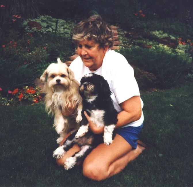 Obituary of Betty Wood