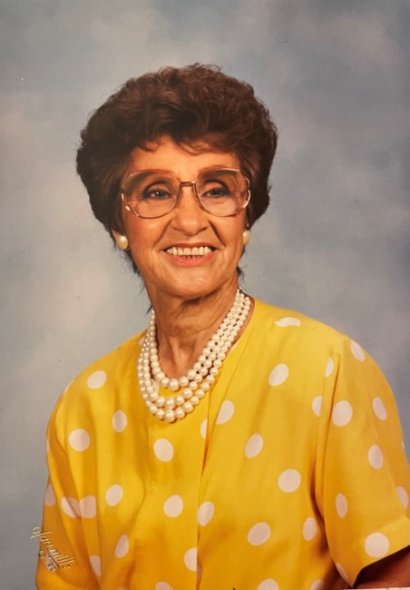 Obituary of Lucille Anna Derr