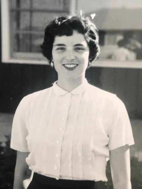 Obituario de Gloria Beatrice Laird
