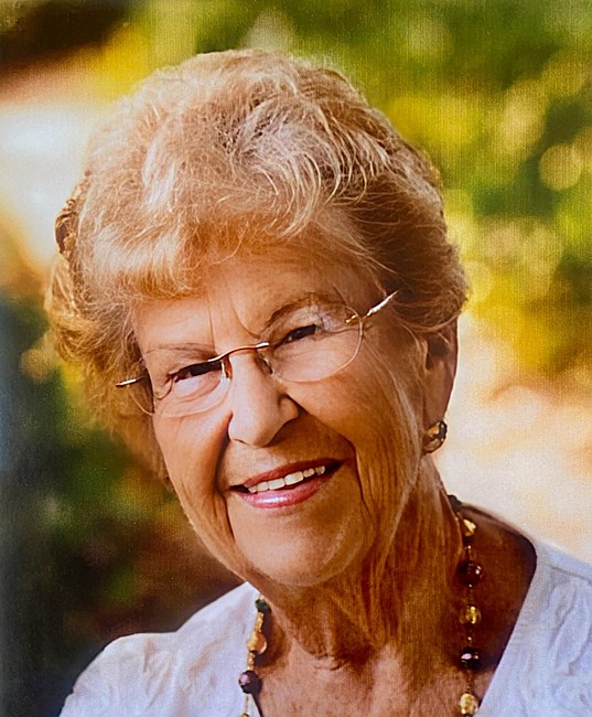 Obituary of Evelyn Deggeller