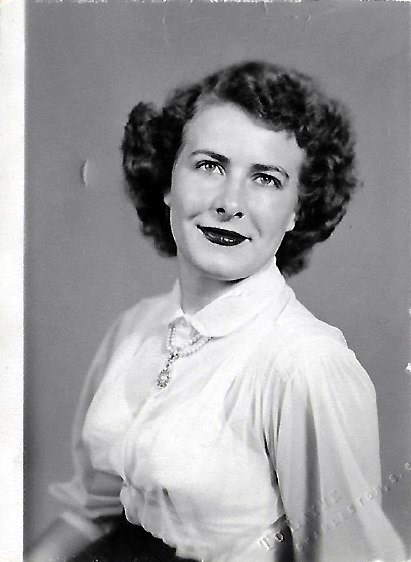 Obituary of Peggy Russ