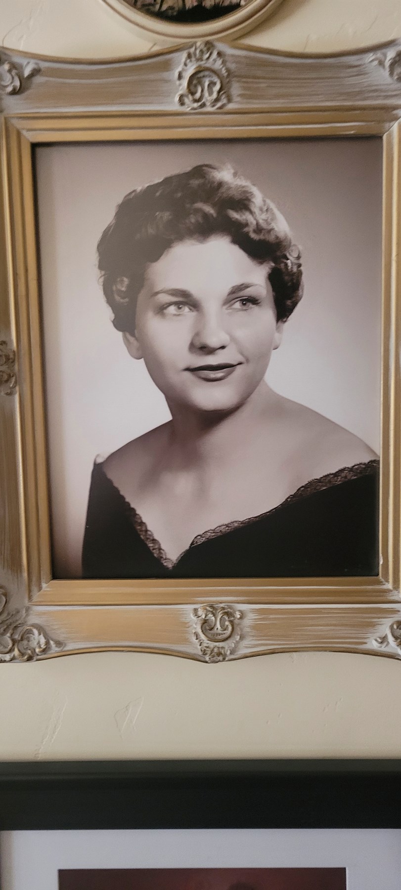 Obituary of Gladys Louise Nelson