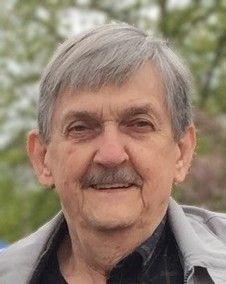 Obituary of Christopher F. "Papa" Howe, Sr.