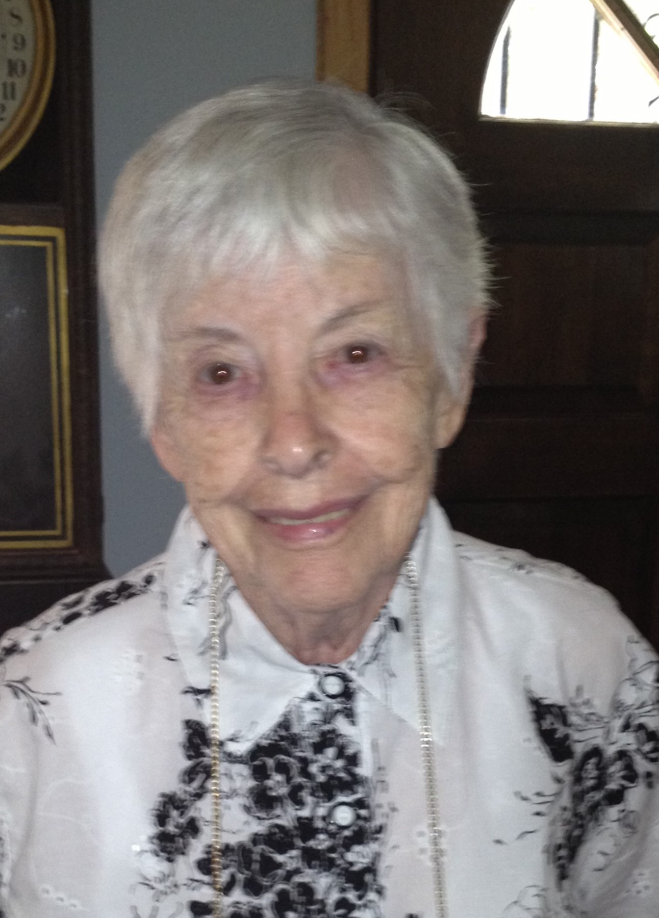 Obituary of Gloria W Larrieu