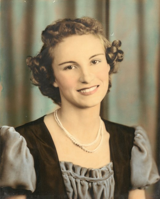 Obituary of Alice Joyce Hughes