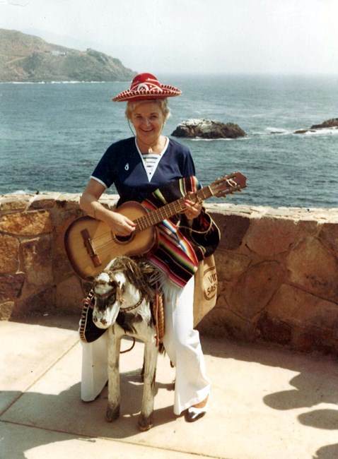 Obituary of Gwen E. Karmasek