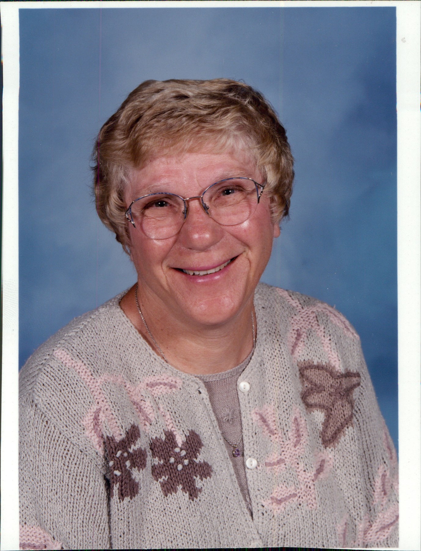 Obituary of Jeanette Grace Behrends