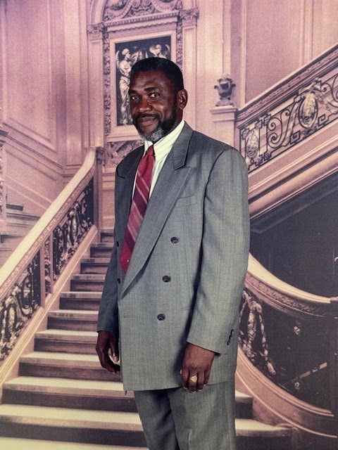 Obituary of Donald L Henry