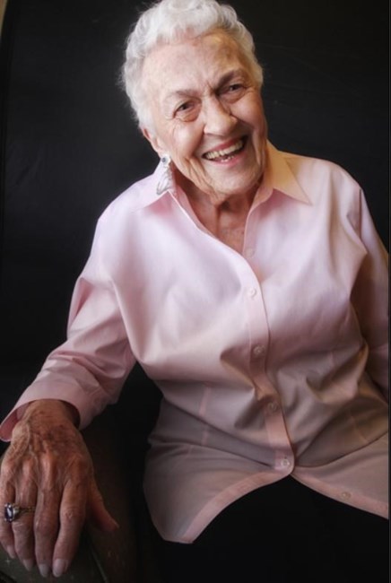 Obituario de Dorothy "D.H." Helen Ford