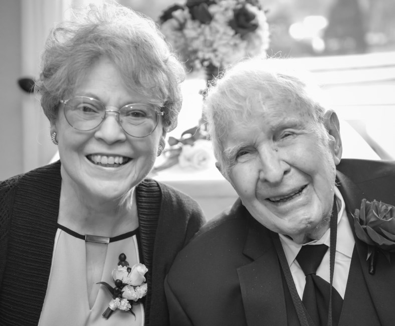 Avis de décès de Alix Eleanor Hare