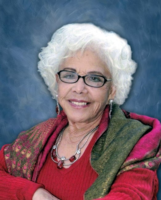 Obituary of Maria Luisa Navarro Holmes