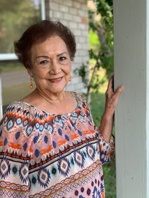 Obituary of Senobia Castaneda