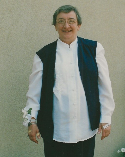 Obituary of Lucille "Sis" Sterlace