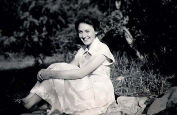 Obituary of Anne Elizabeth. Todd