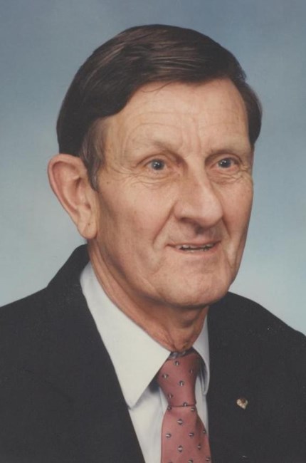 Obituary of Arnold F. Hunter