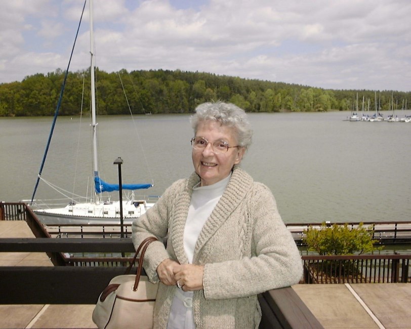 Obituary of Sylvia Pauline Gordon