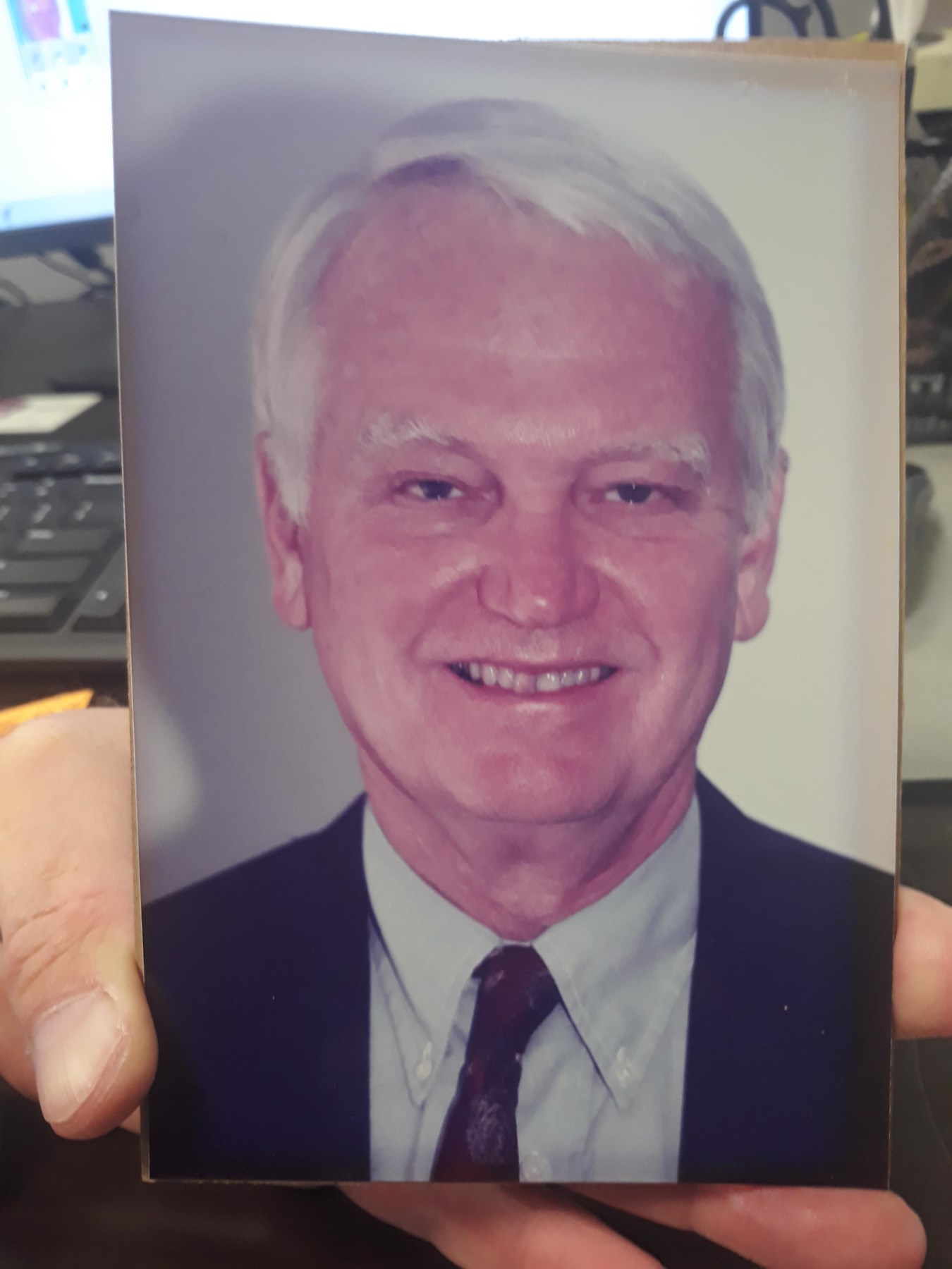 Obituary of Robert Charles Hanks