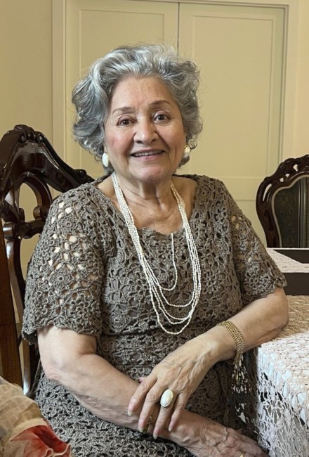 Obituary of Maria Gloria Herrera Aviles