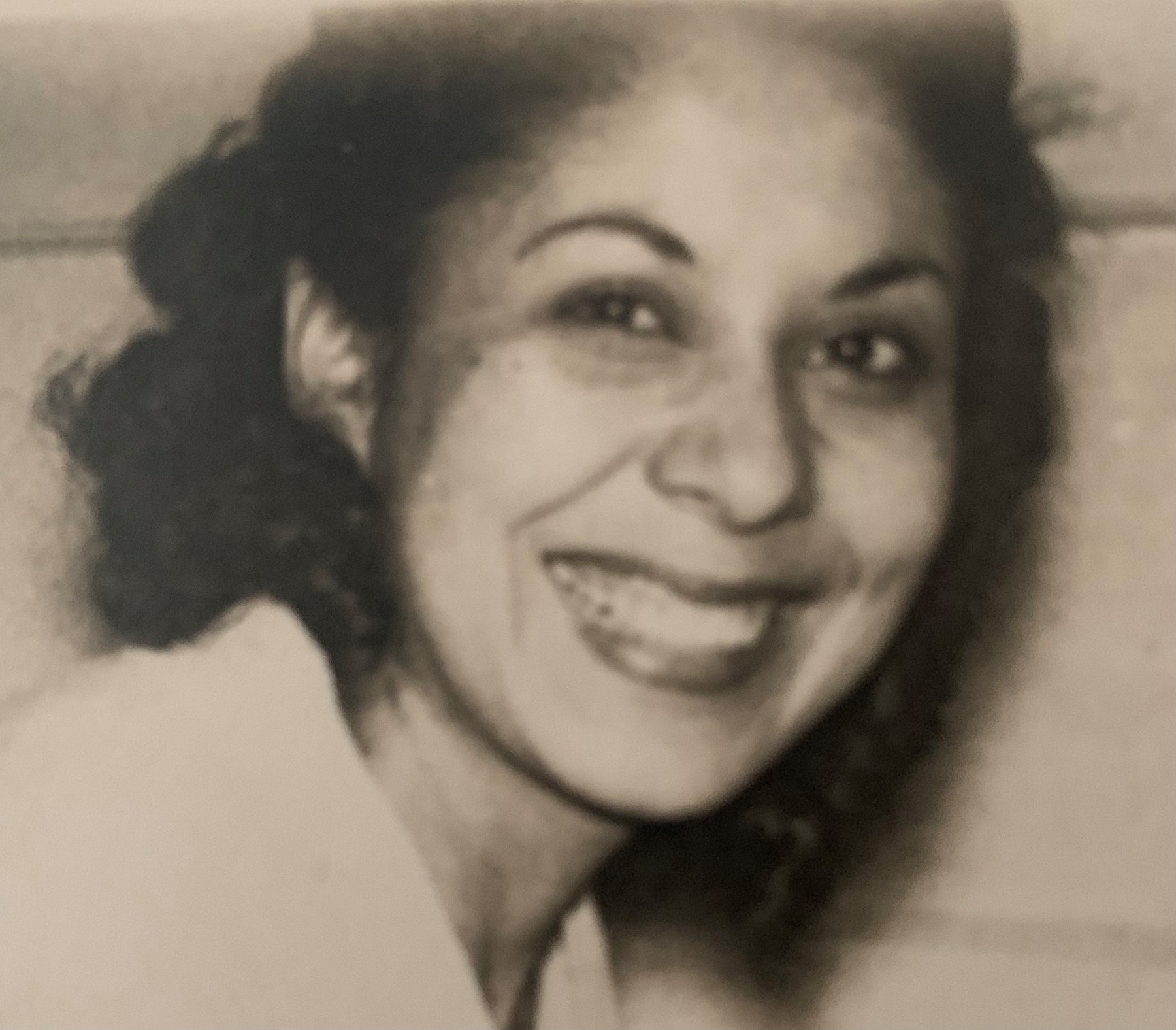 Obituary of Isabel Flores