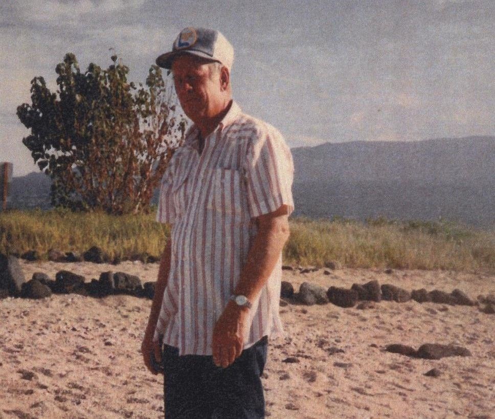 Obituary of Darvin R Locke