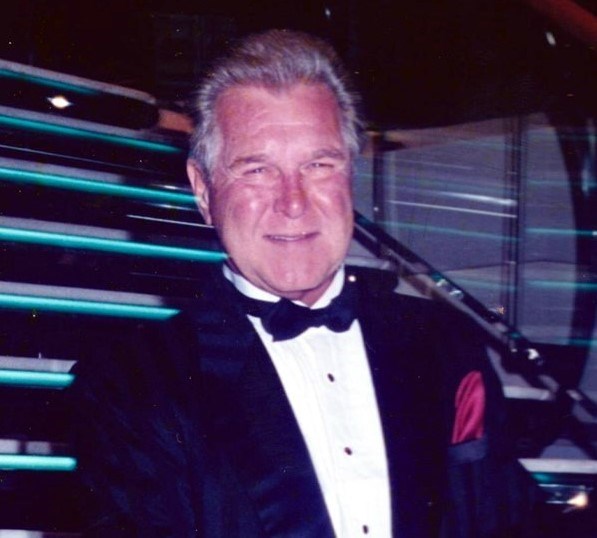 Obituary of Robert Stephen Smykle