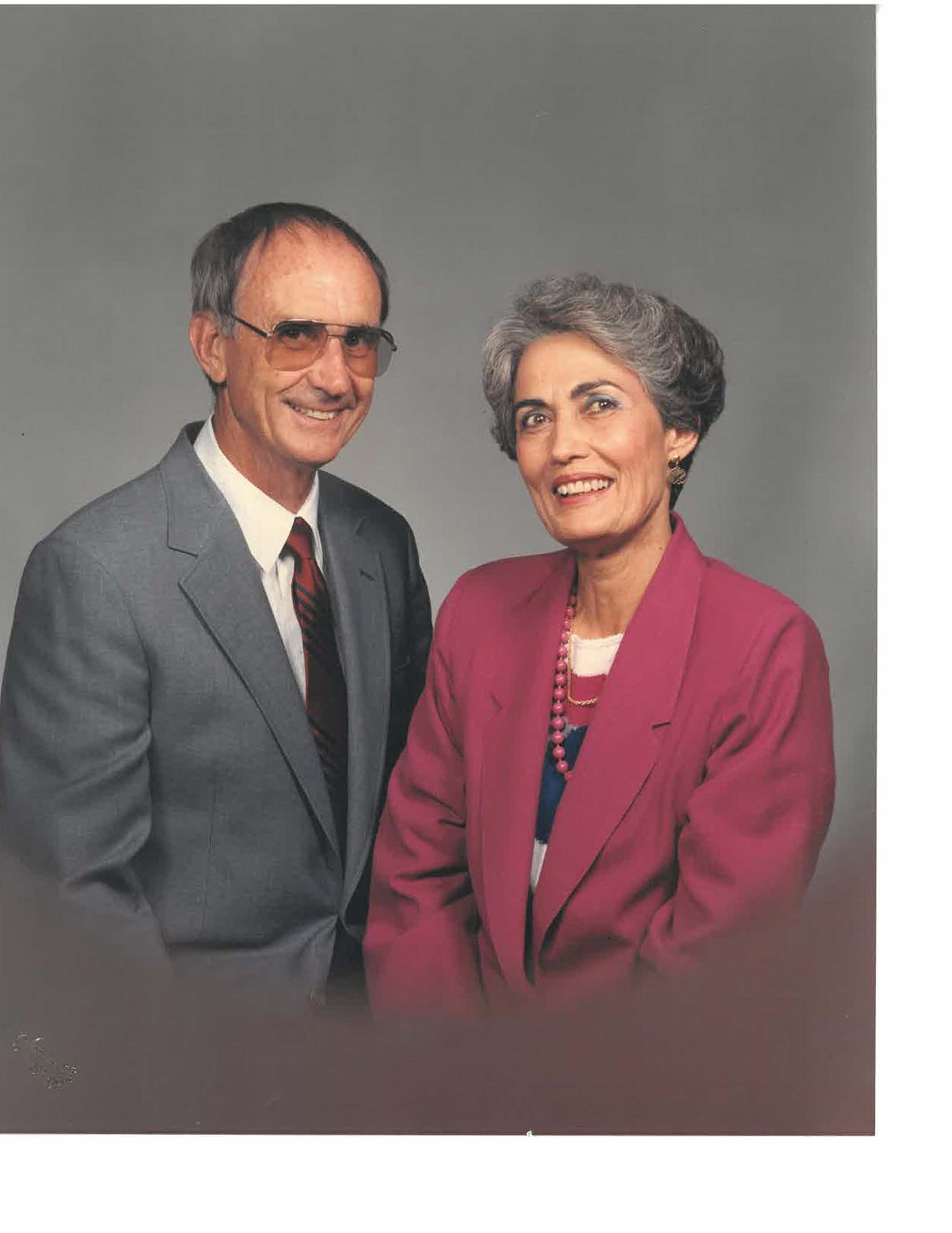 Obituario de Carolyn (Helms) McNew