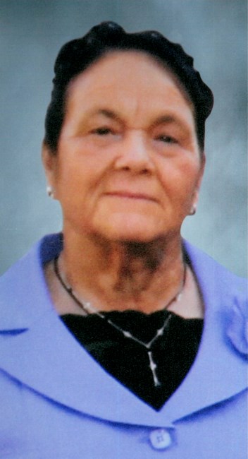 Obituary of Maria Leonor Perez