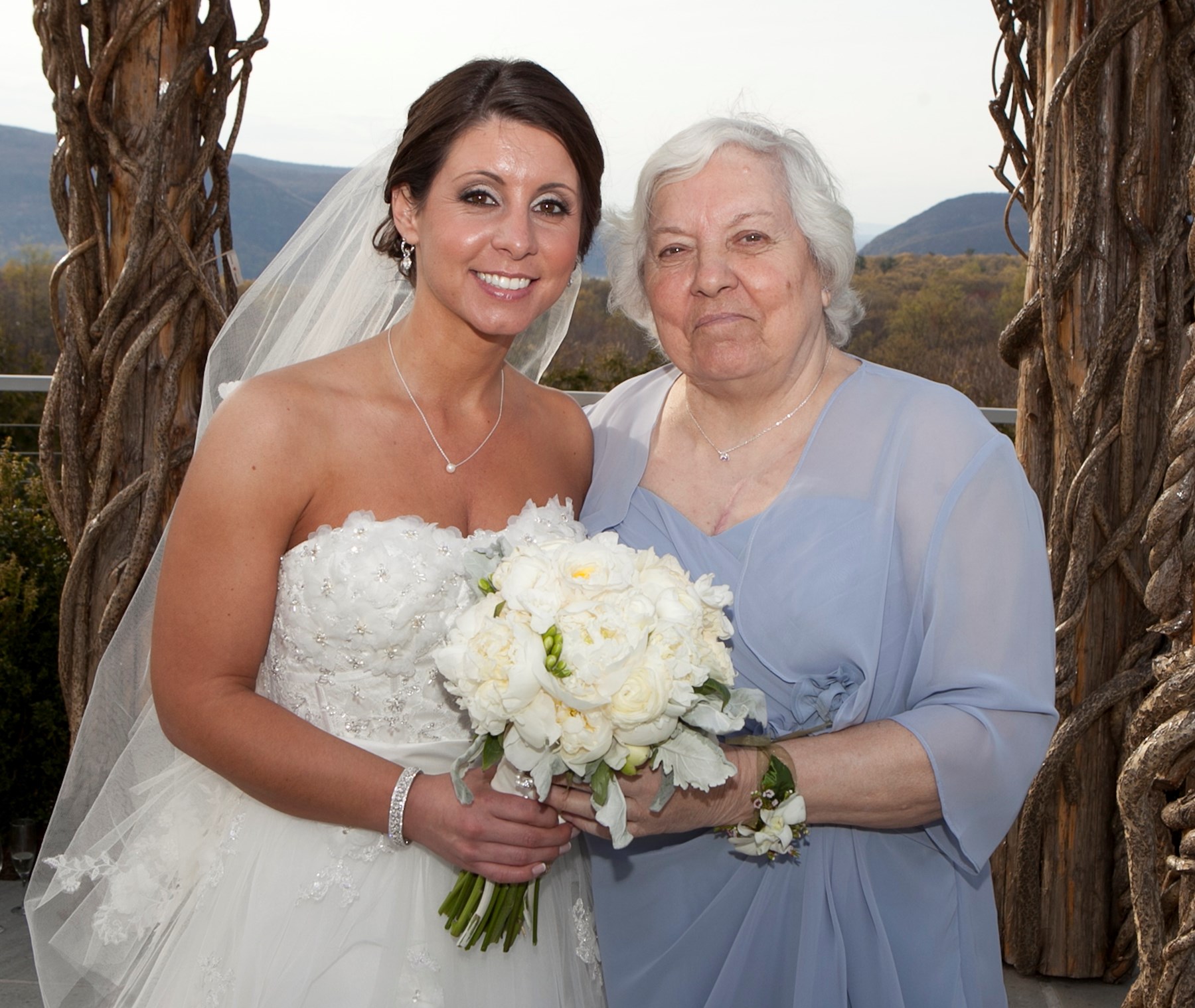 Obituary of Leonor Maria Teresa Espinosa