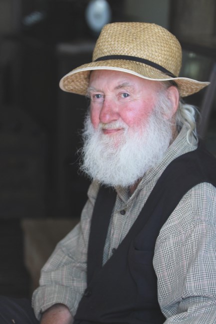 Obituary of Roderick 'Sandy' Alexander MacNeil