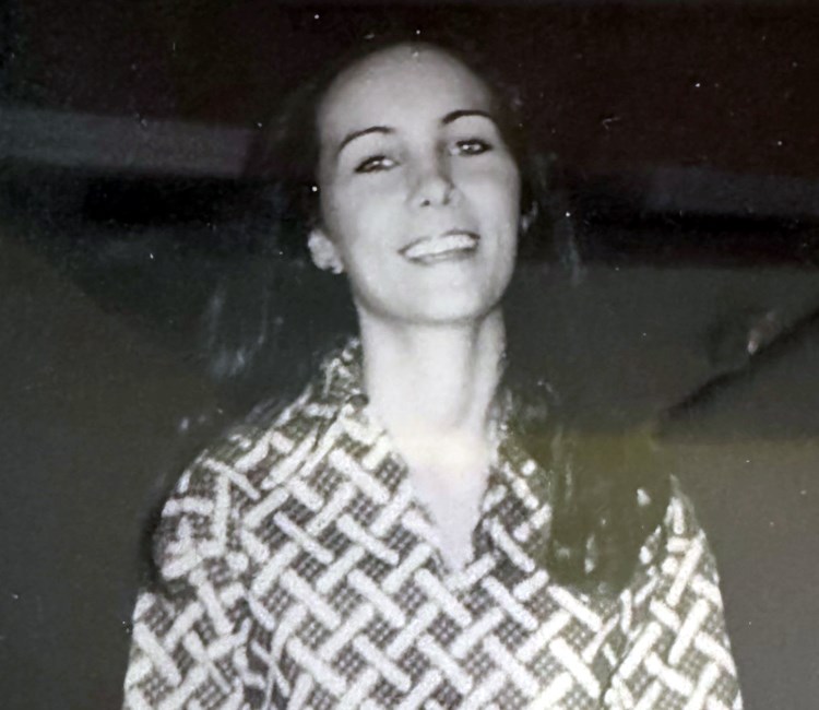 Obituary of Loretta Baker Erwin