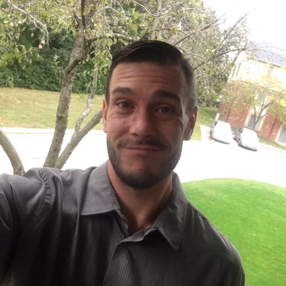 Obituary of Erik Glenn Follis