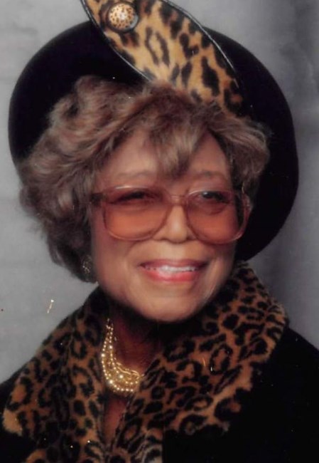 Obituary of Lucille T. Smith