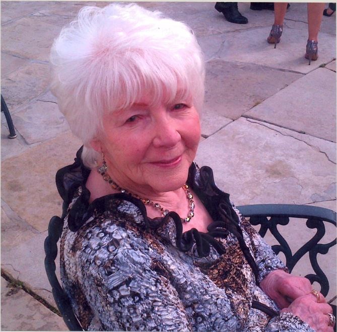 Obituary of Lucelle May Starkey