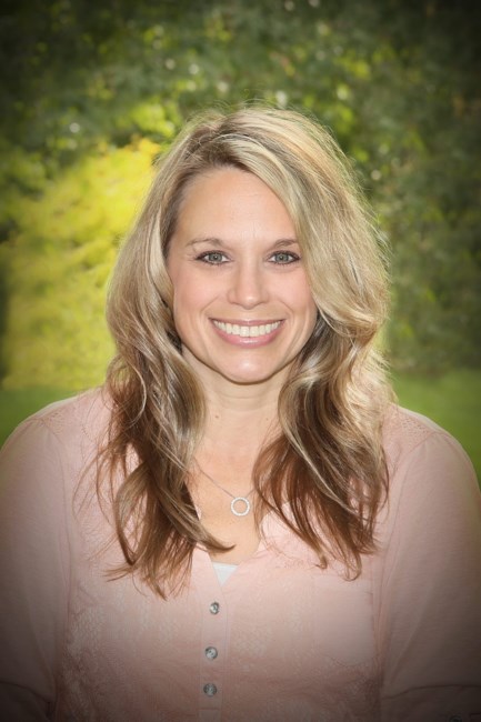 Obituary of Mary Michelle Dale