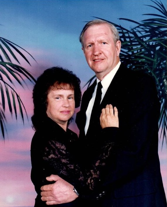 Loyd E. and Barbara Jean Downs Obituary Independence, MO