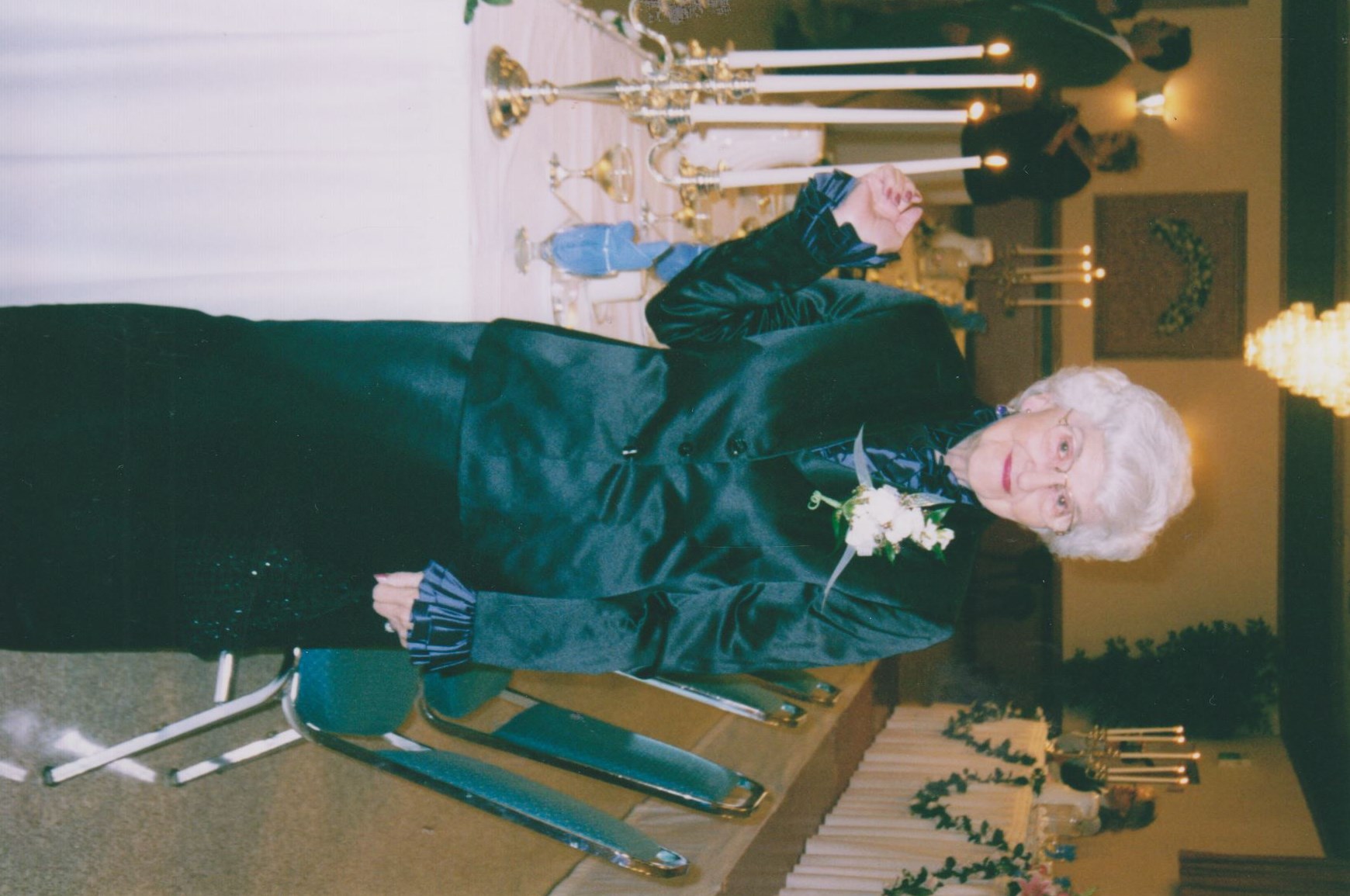 Obituary of Nina Eleanor VanFossen Hutchins
