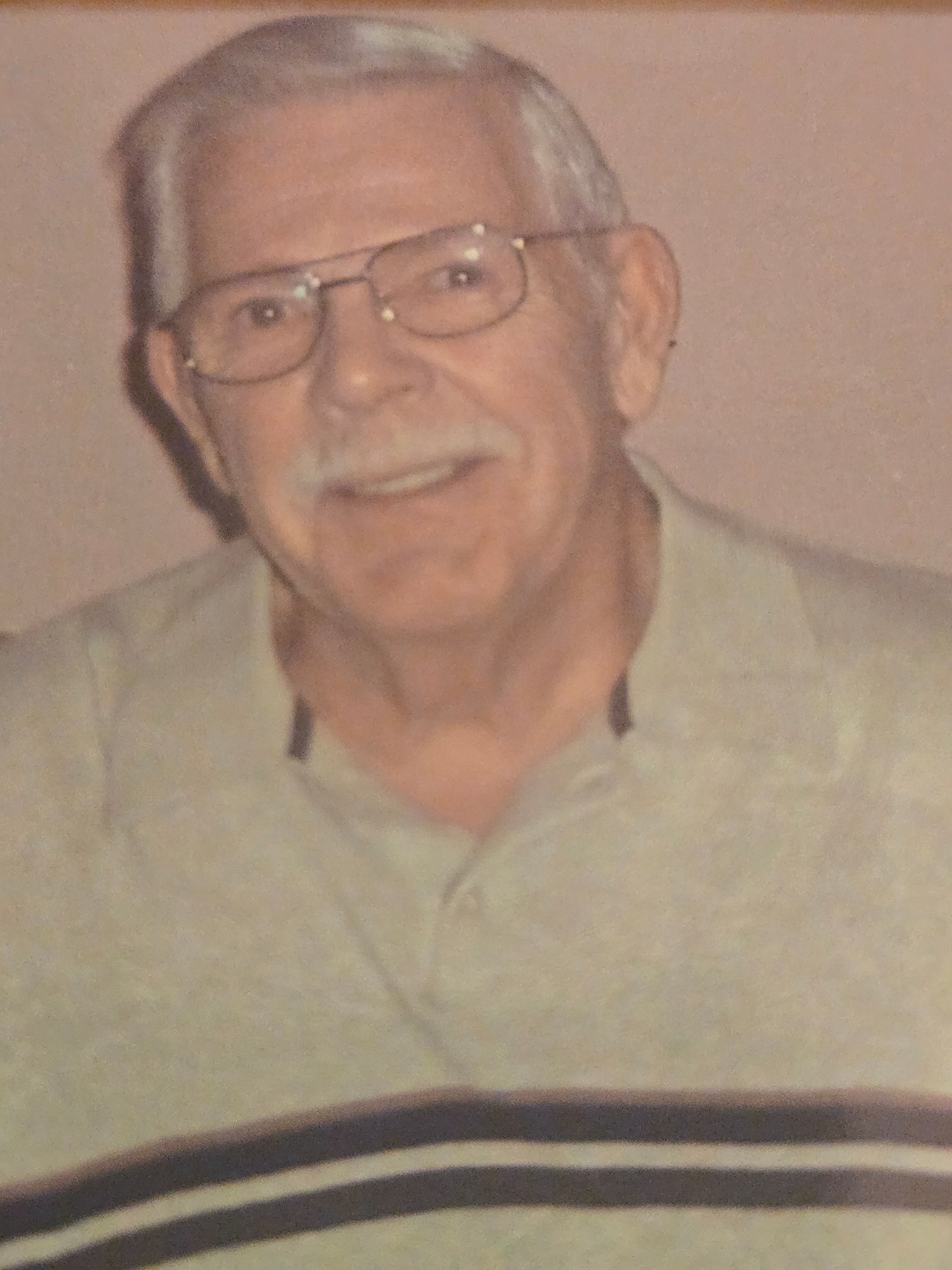 Avis de décès de James W. McCrann