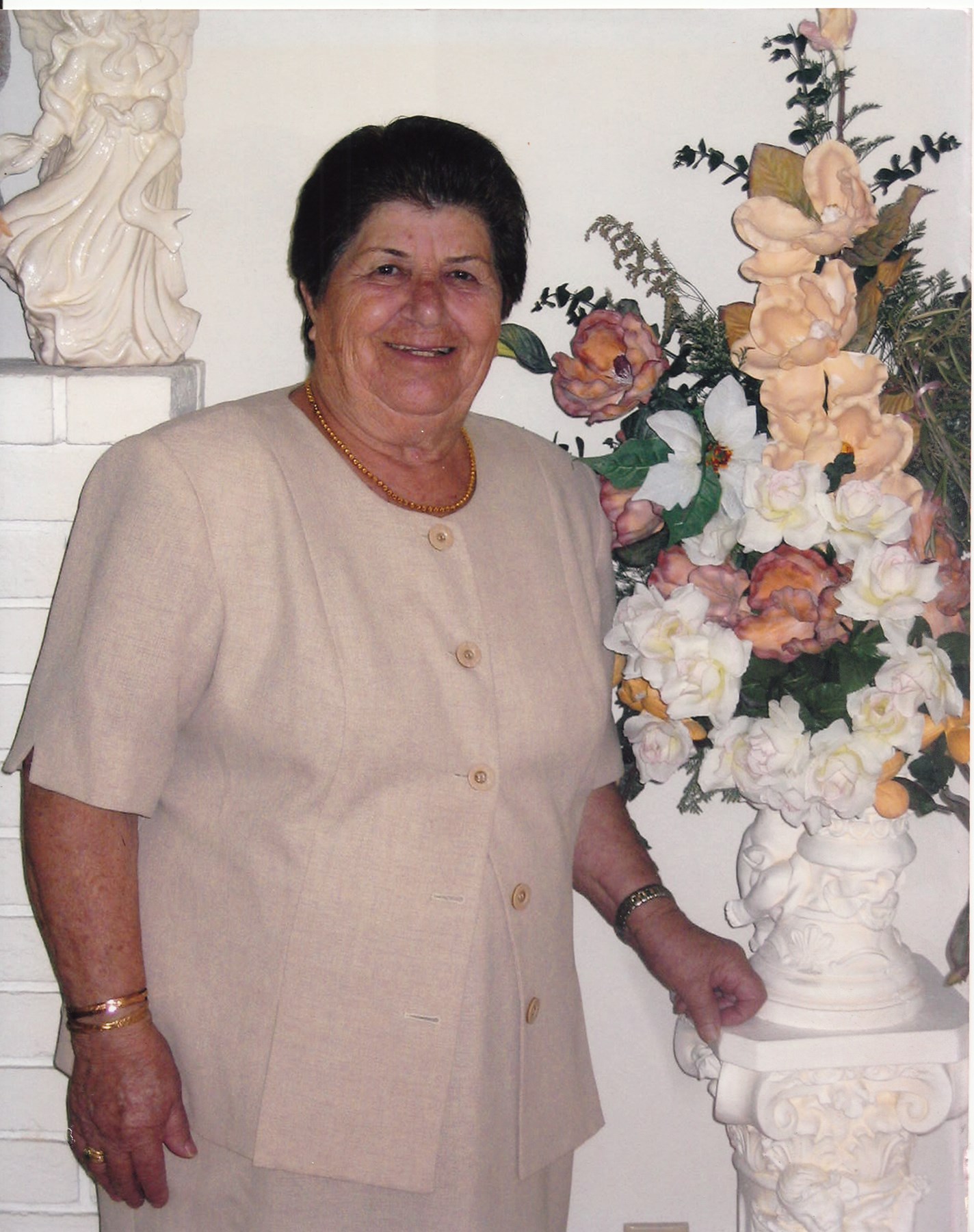 Obituary of Roza J. Oushana