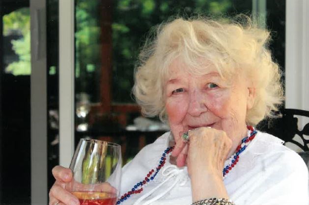 Obituary of Doris L. Holmes