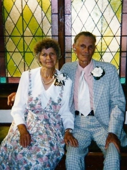 Obituary of Agnes Louise Lowe