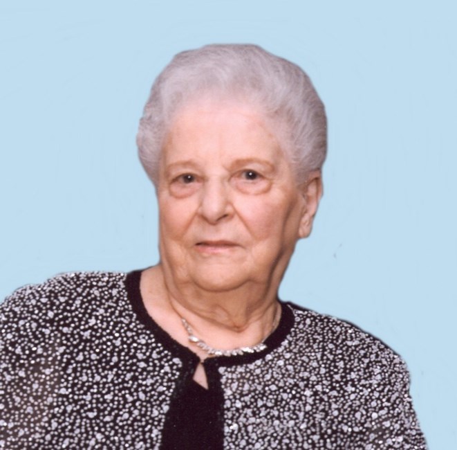Obituario de Marie E. Costantino Marrocco